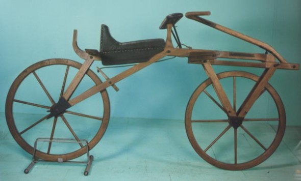 l'inventeur de l'ancêtre de la bicyclette